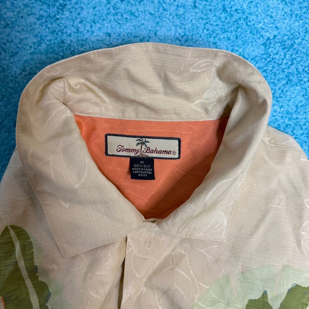 Tommy Bahama Silk Shirt Men’s M Beige Green Floral VTG Button Up Casual Aloha - Picture 15 of 16